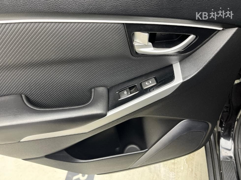 КейДжи Мобилити Нов Стил 코란도 C2.2 RX 2WD Висок клас - 19