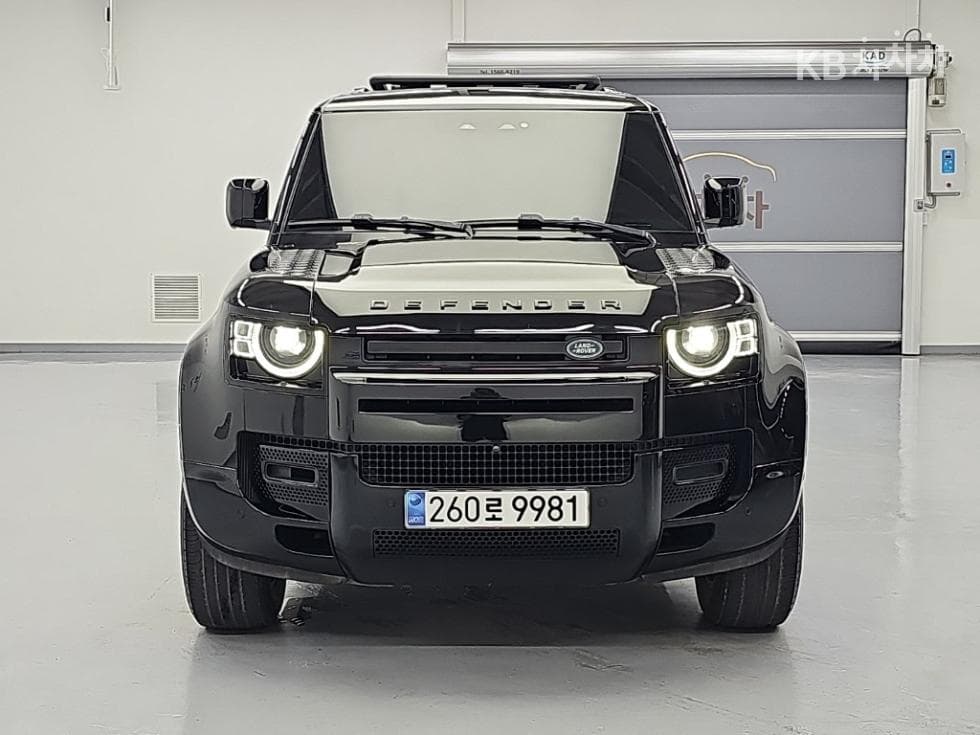 Land Rover 디펜더(L663)110 P300 X-DYN SE - 2