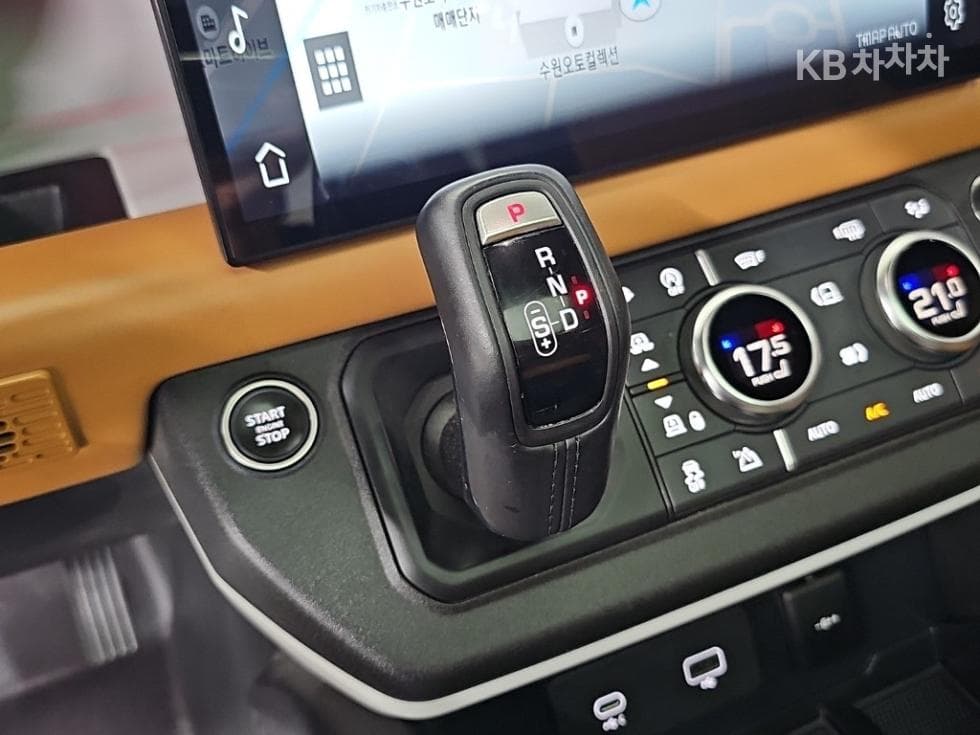 Land Rover 디펜더(L663)110 P300 X-DYN SE - 8