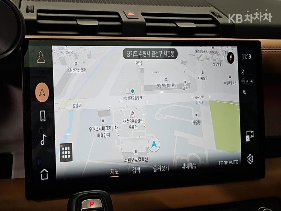Land Rover 디펜더(L663)110 P300 X-DYN SE - 16