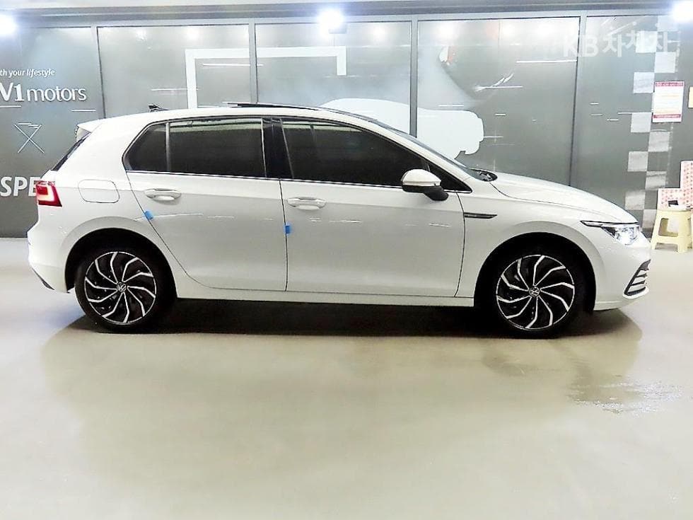 Volkswagen The Golf 8(MK8)2.0 Турбо Дизел Инжекция Prestige - 3