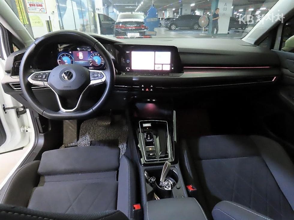 Volkswagen The Golf 8(MK8)2.0 Турбо Дизел Инжекция Prestige - 10