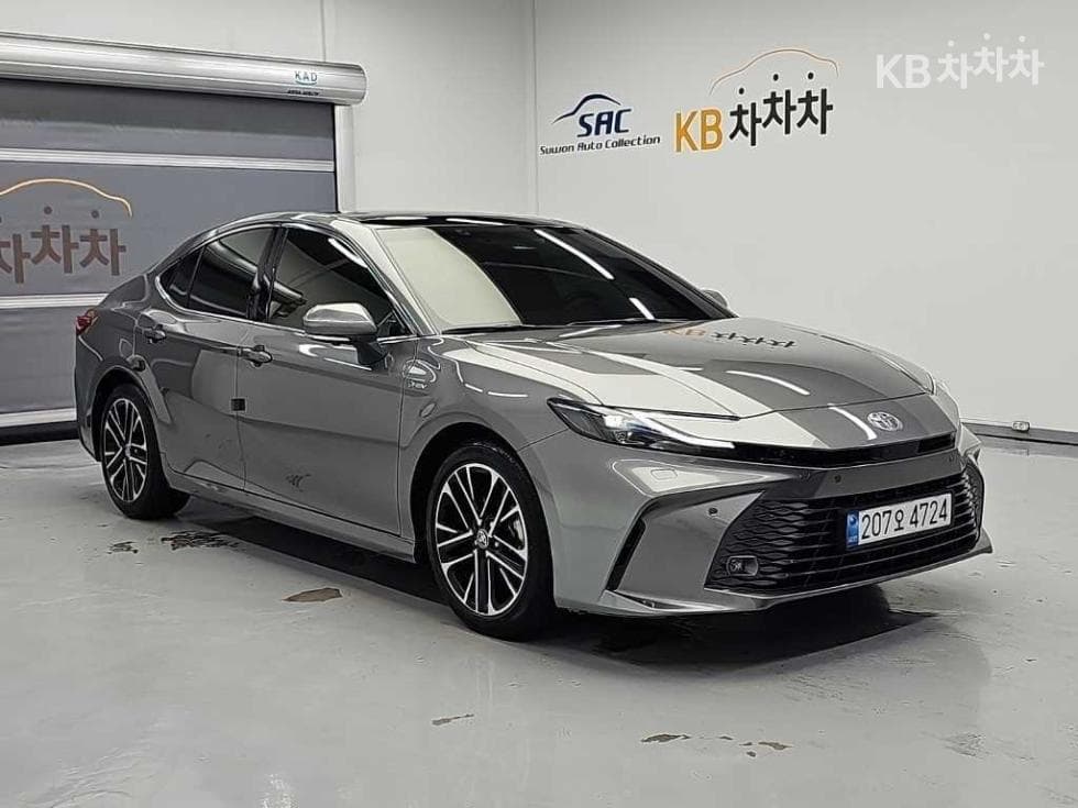 Toyota Camry XV802.5L hybrid XLE Premium - 4