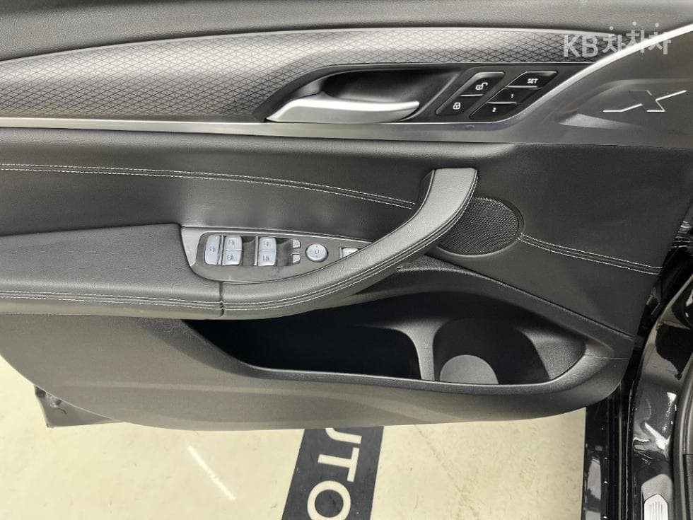 BMW New X4 (G02)xDrive 20d M Sport Pakage - 11