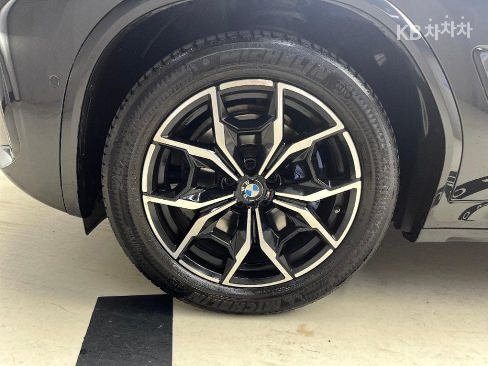 BMW New X4 (G02)xDrive 20d M Sport Pakage - 18