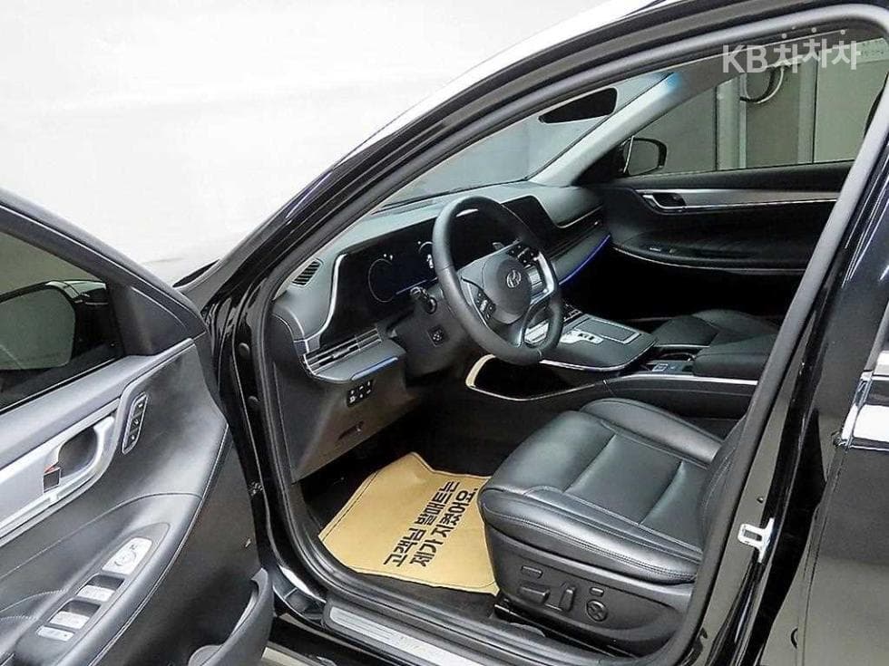 Hyundai The New (facelift) Grandeur (Azera)2.5 Calligraphy - 5