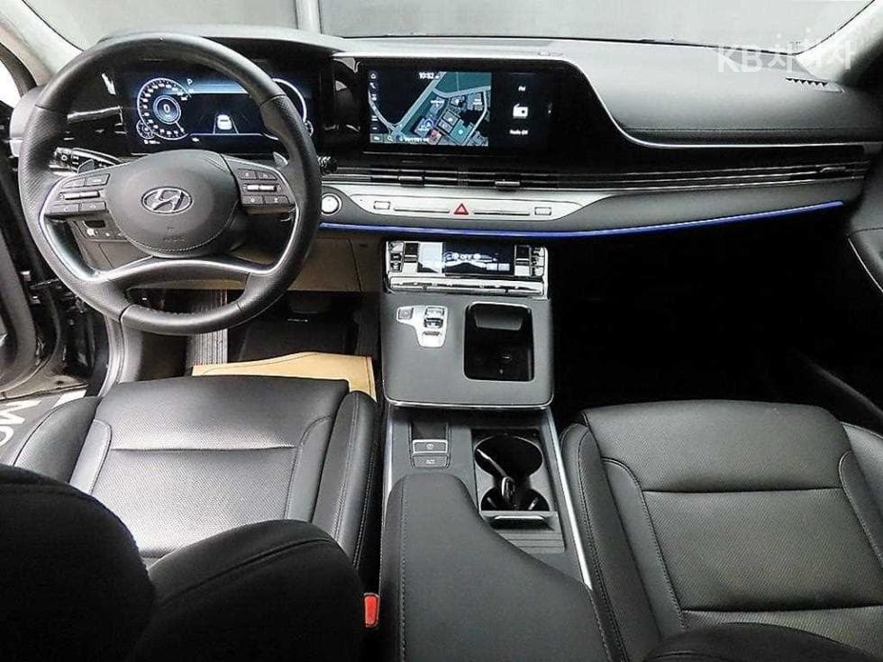Hyundai The New (facelift) Grandeur (Azera)2.5 Calligraphy - 7
