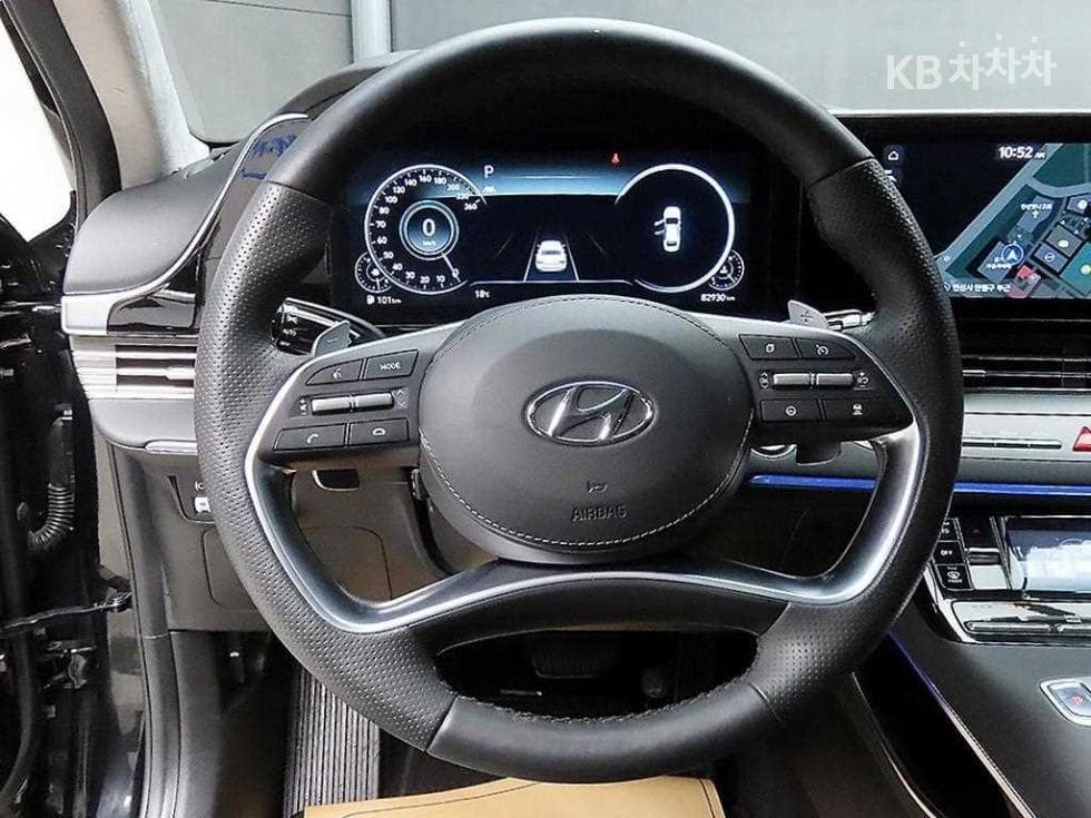 Hyundai The New (facelift) Grandeur (Azera)2.5 Calligraphy - 9