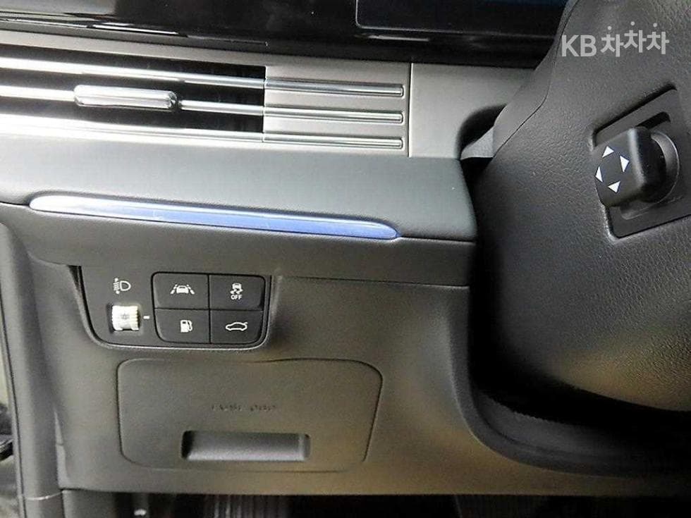 Hyundai The New (facelift) Grandeur (Azera)2.5 Calligraphy - 13