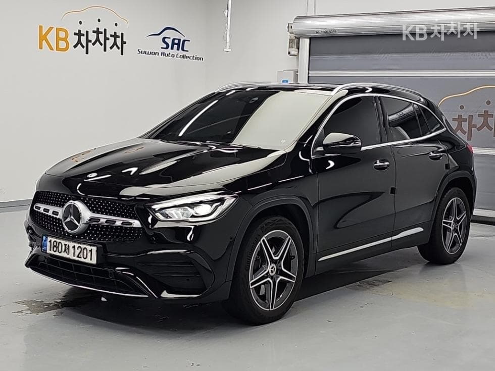Mercedes-Benz GLA X156 GLA250 4매틱 - Image 1