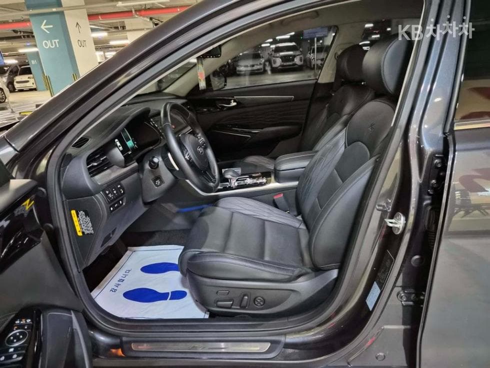 Киа K7 Premiere Хибрид2.4 HEV Signature - 6