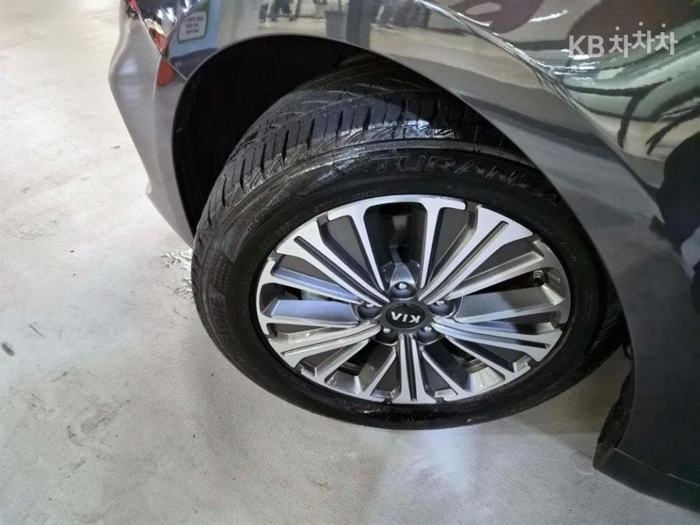 Киа K7 Premiere Хибрид2.4 HEV Signature - 20