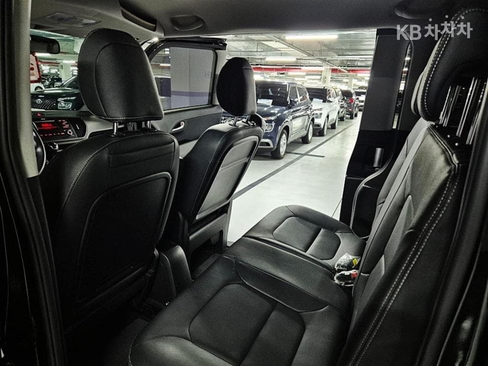 Kia The New (facelift) Kia Ray (van)1.0 Gasoline Prestige - 6