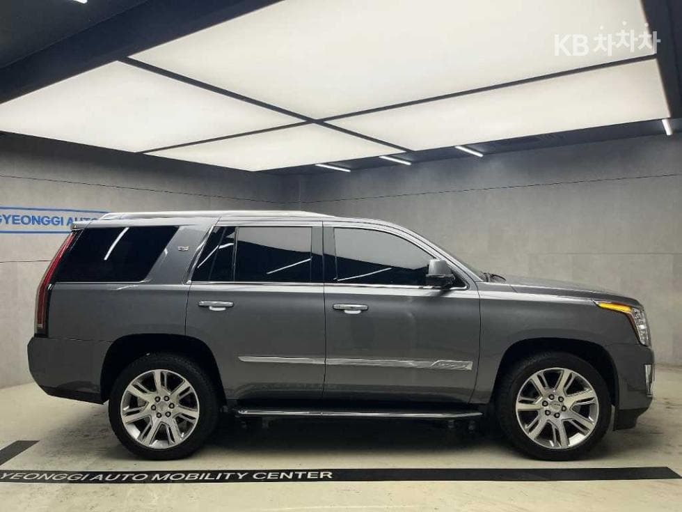 캐딜락 ESCALADE(4th generation)6.2 V8 - 2