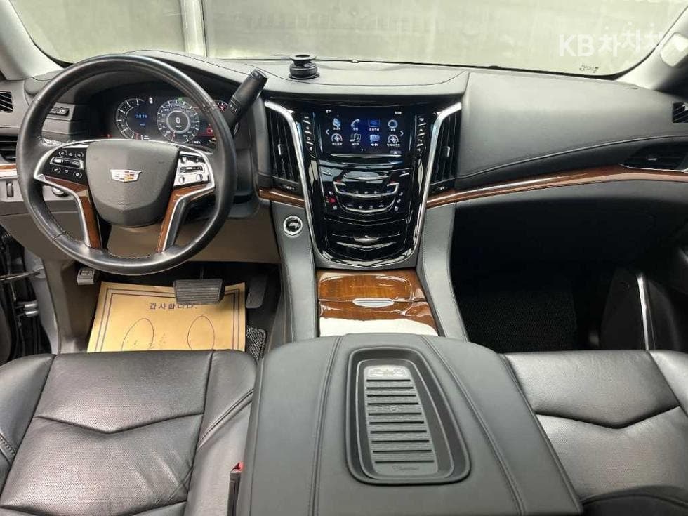캐딜락 ESCALADE(4th generation)6.2 V8 - 7