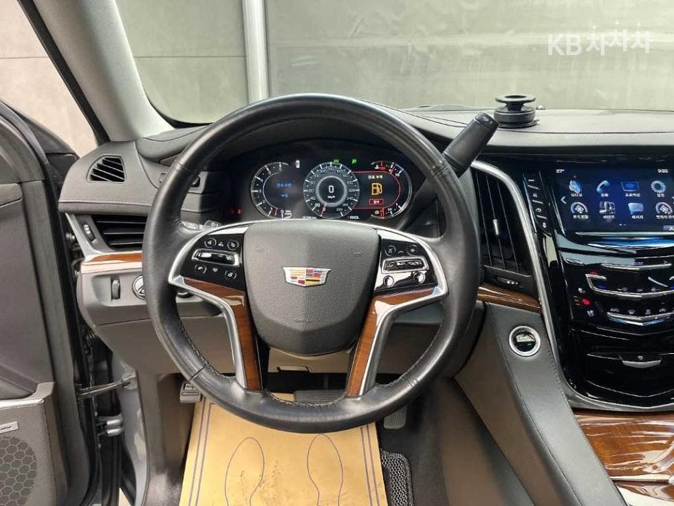 캐딜락 ESCALADE(4th generation)6.2 V8 - 9