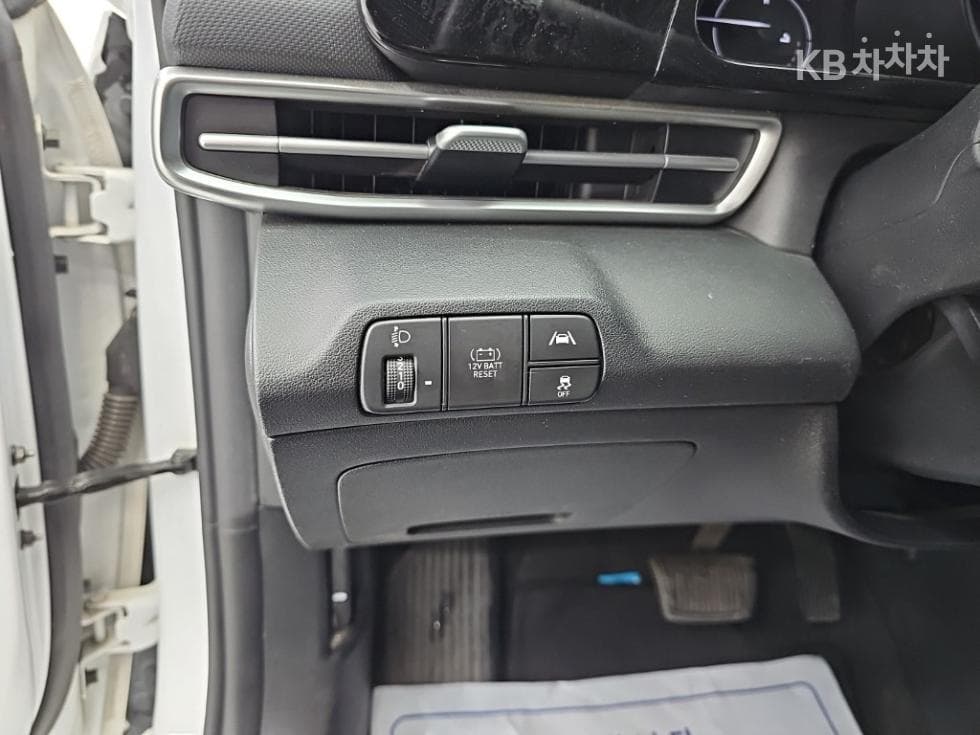 Hyundai All New Avante (Elantra) Hybrid(CN7)Modern - 17