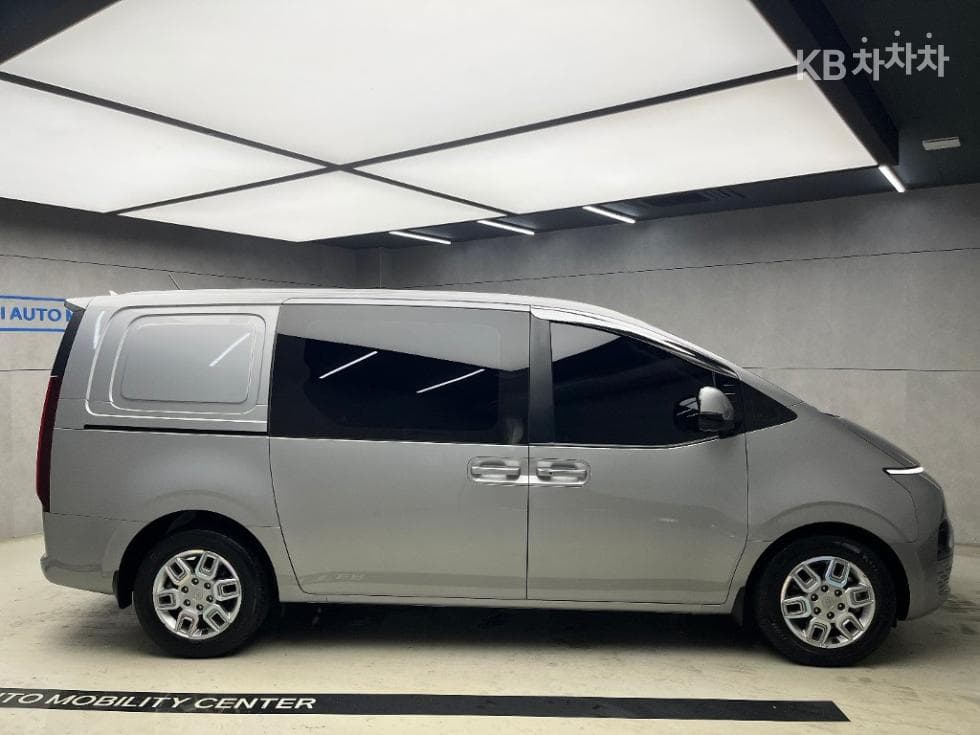 Хюндай Staria Cargo2.2 Cargo 5 Modern - 2
