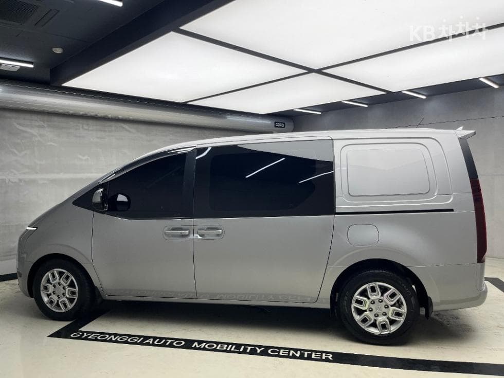 Хюндай Staria Cargo2.2 Cargo 5 Modern - 4