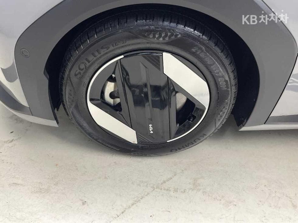Kia EV4Long Range 2WD 어스 - 16