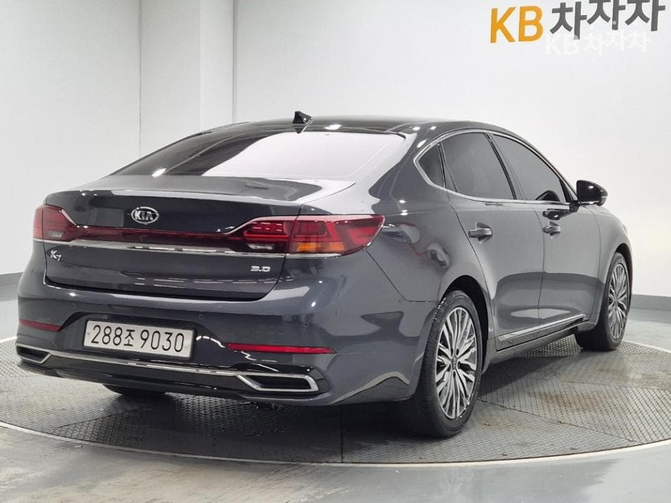 Kia K7 Premiere3.0 GDi Noblesse - 3