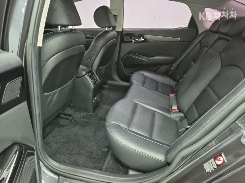 Kia K7 Premiere3.0 GDi Noblesse - 12