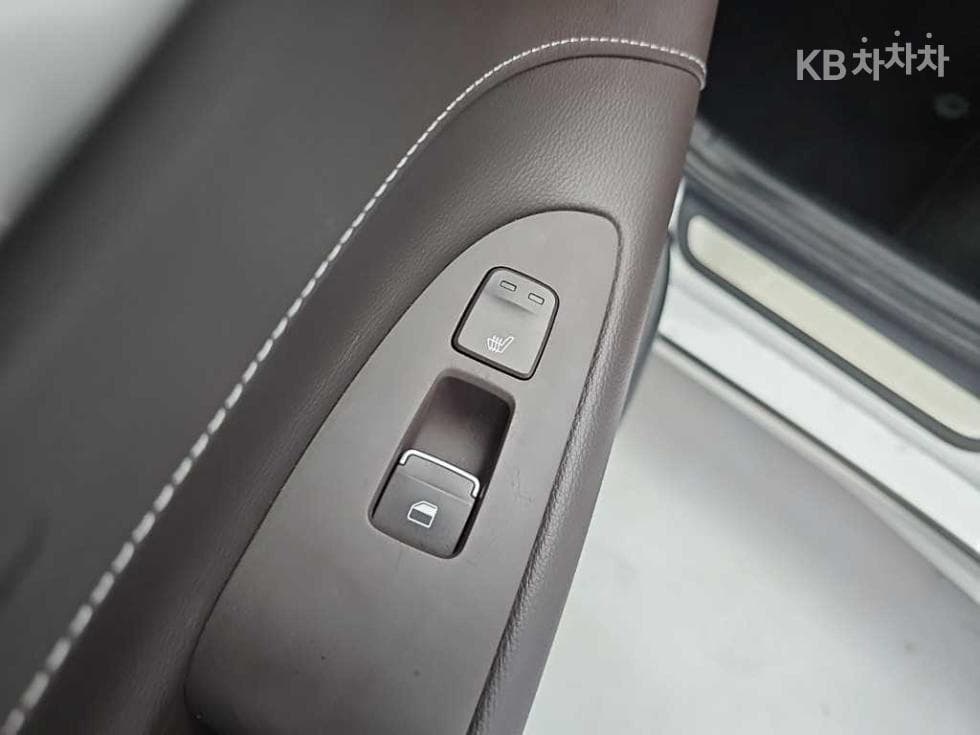 Hyundai Grandeur (Azera)IG3.0 Premium - 13