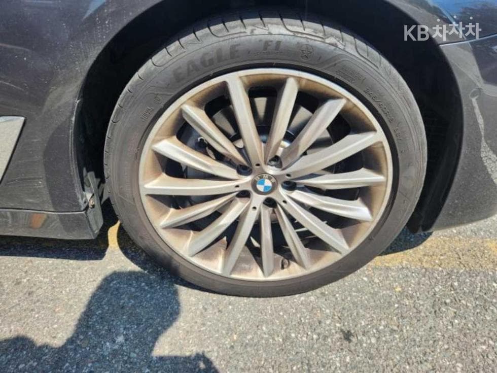 BMW 올New5 Series (G30)530i Luxury - 14