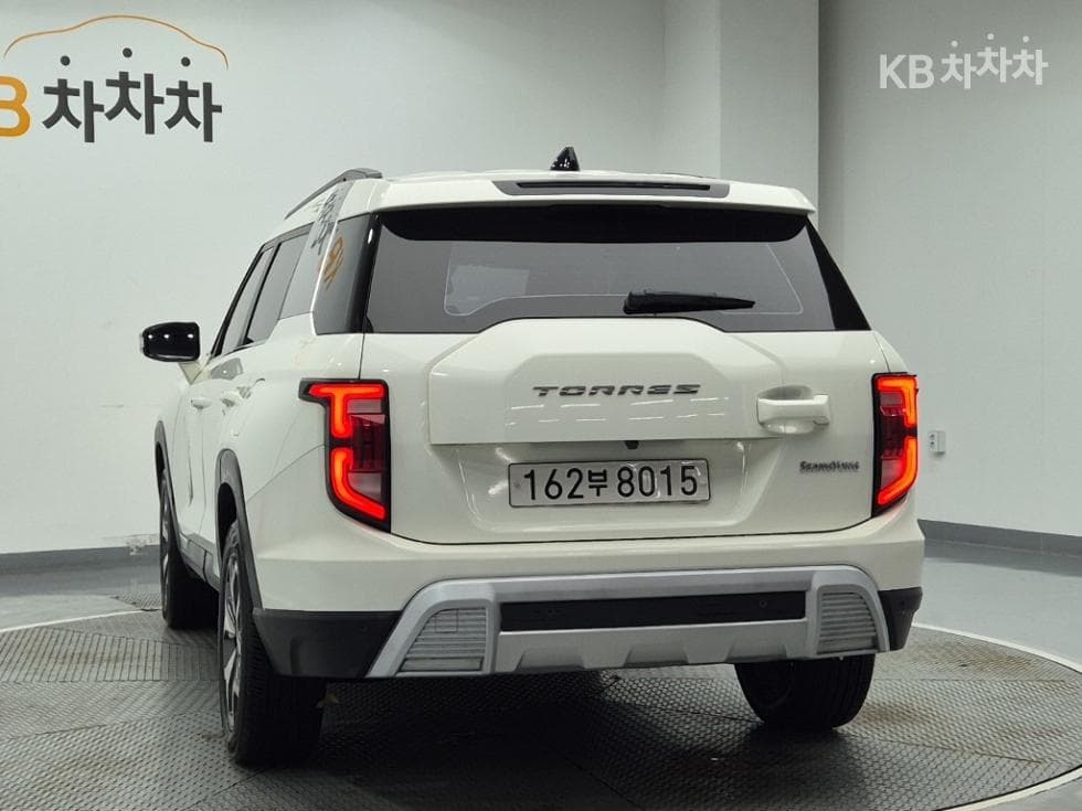 KG Mobility 토레스(J100)1.5 GDI Turbo T5 - 2