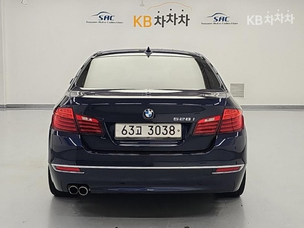 BMW Нов5 Серия528i Лукс Стандартен - 4