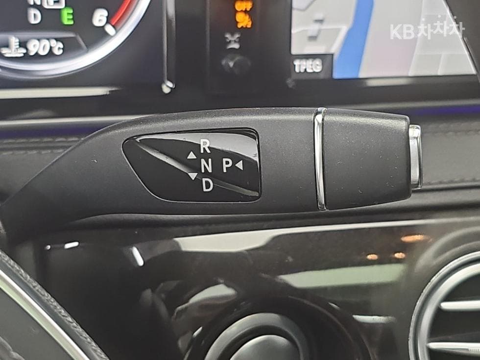 Mercedes-Benz Нов S-КласS350L d 4MATIC W222 - 8