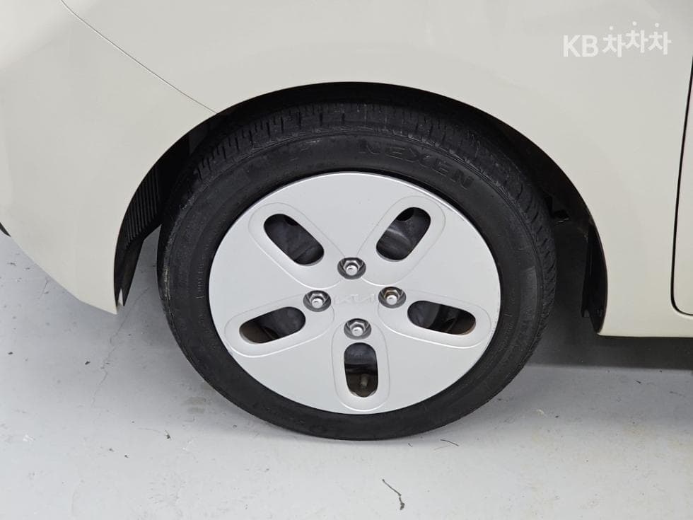 Kia The New (facelift) Kia Ray (van) Van1.0 Gasoline Van 2-seater Prestige Special (special feature/edition) - 17