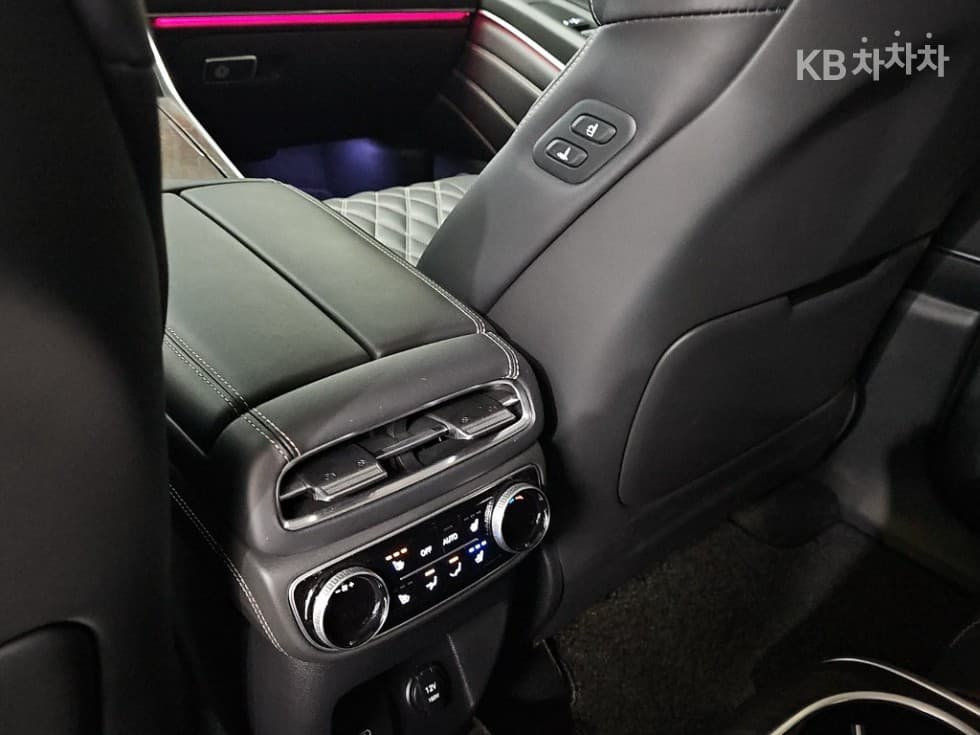 Genesis GV802.5 Turbo Gasoline AWD - 13