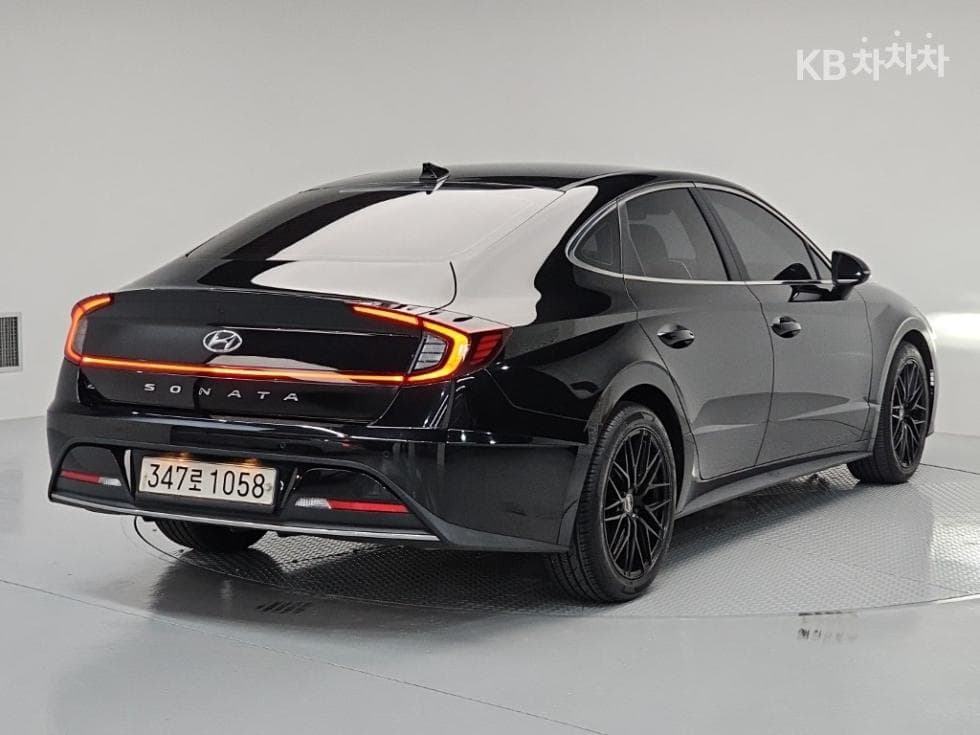 Hyundai Sonata Hybrid (DN8)2.0 Hybrid Premium - 4