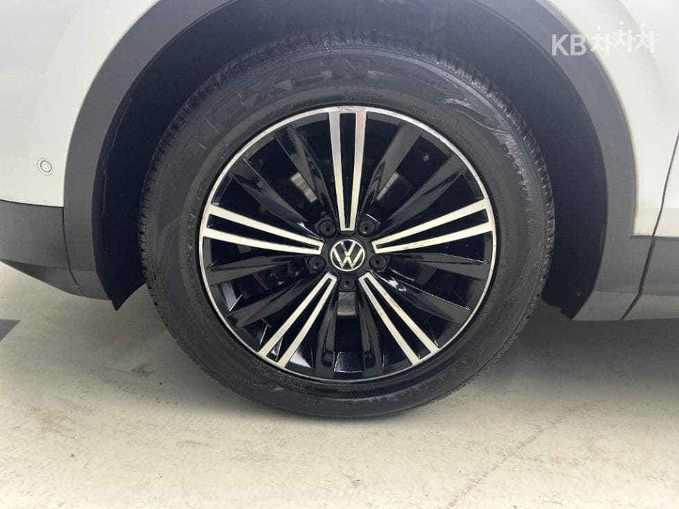 Volkswagen The New (facelift) Tiguan2.0 Turbo Diesel Injection Premium - 16