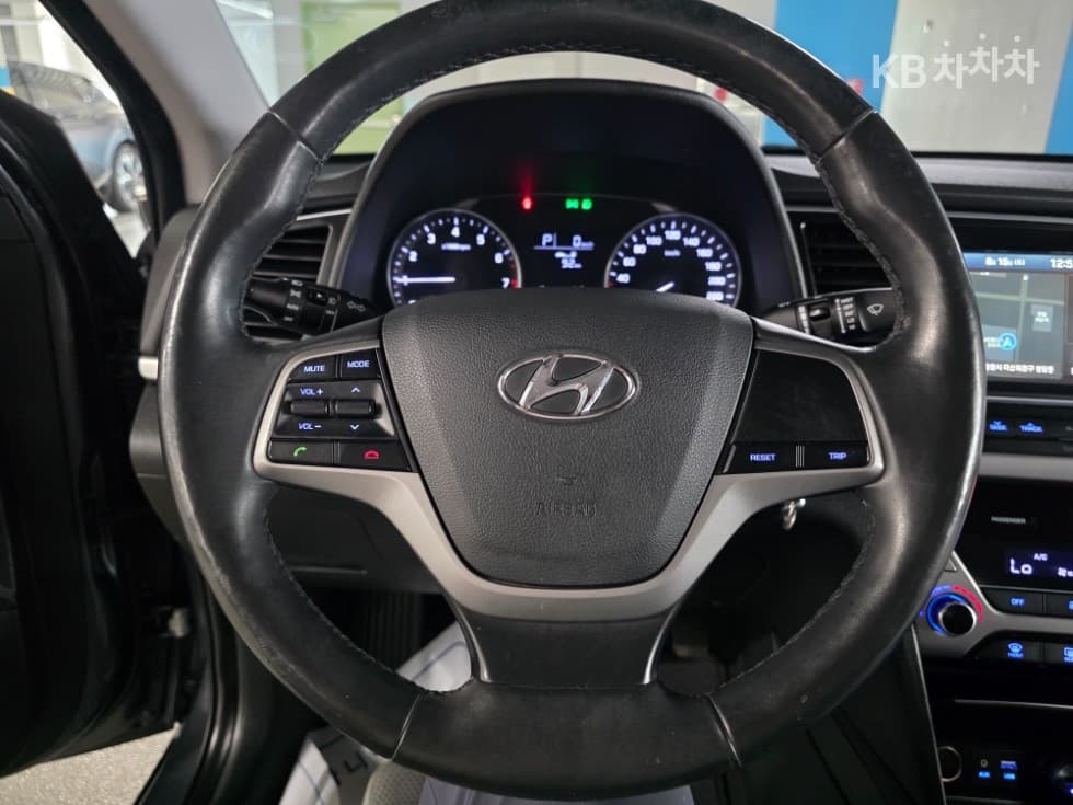 Хюндай Avante (Elantra)AD1.6 GDi Смарт - 6