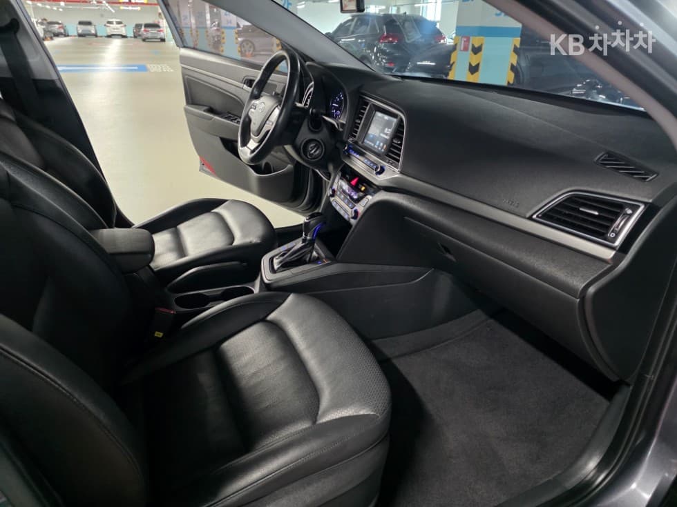 Хюндай Avante (Elantra)AD1.6 GDi Смарт - 17
