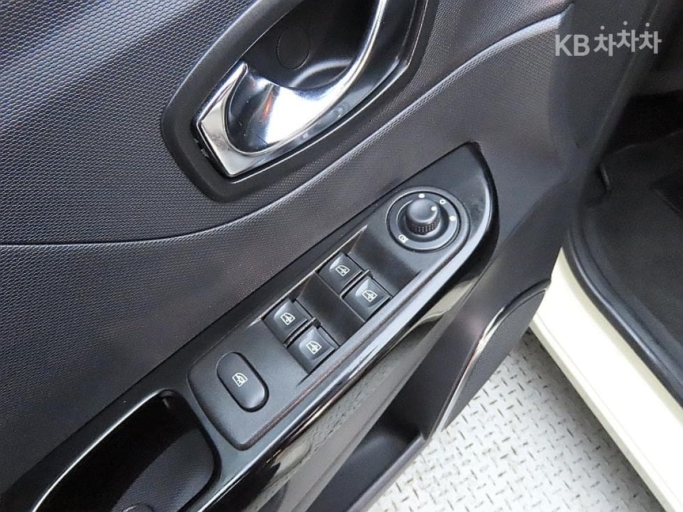 Renault Korea QM3RE - 13
