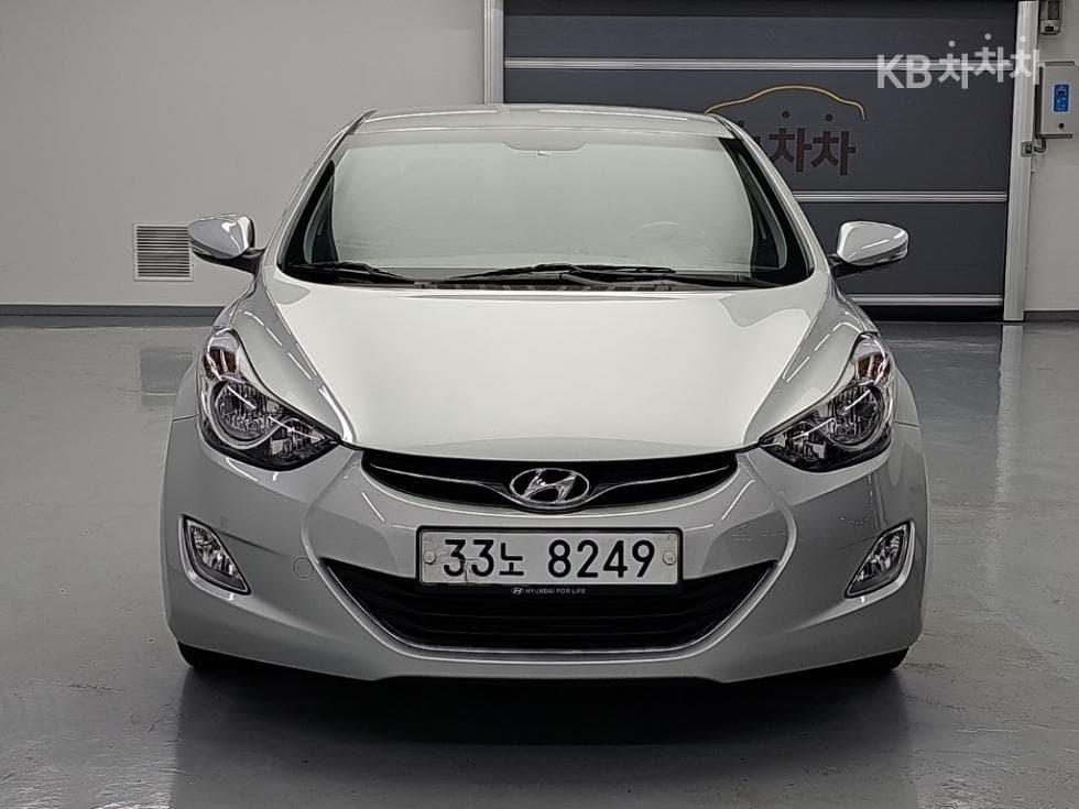 Hyundai Avante (Elantra)MDM16 GDi LUXURY - 2