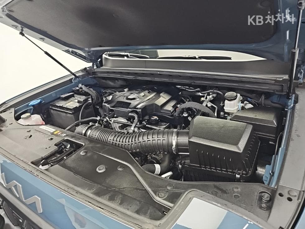 Kia TasmanG2.5 T-GDI 4WD Extreme - 5