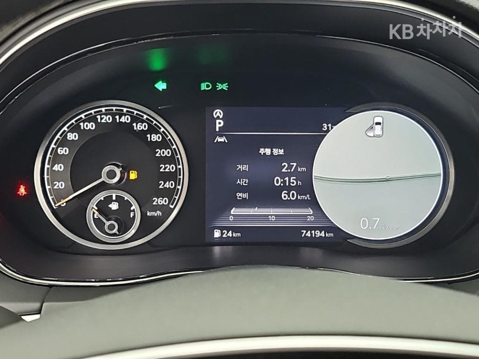 Дженезис GV70Дизел 2.2 AWD - 6