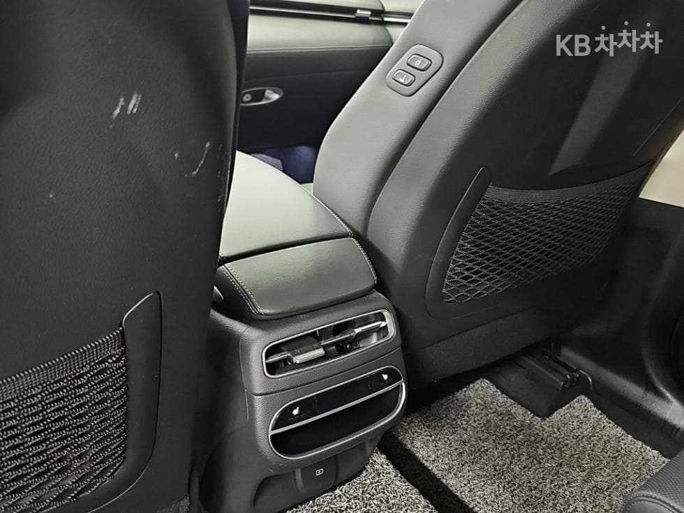 Дженезис GV70Дизел 2.2 AWD - 13