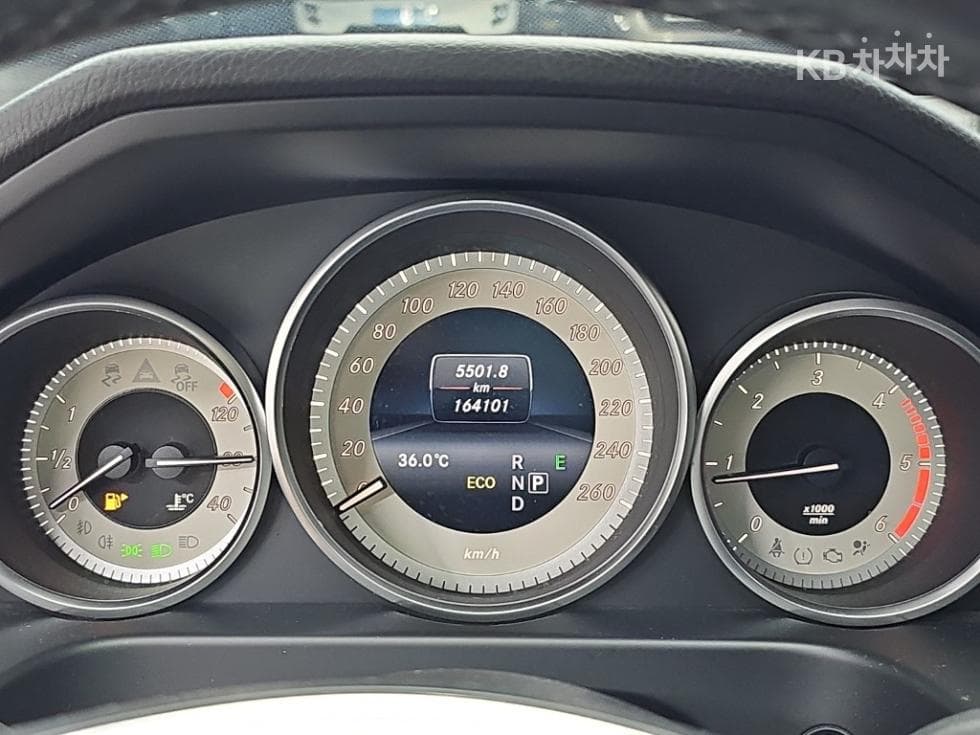 Mercedes-Benz New E-ClassE220 CDI Avantgarde W212 - 6
