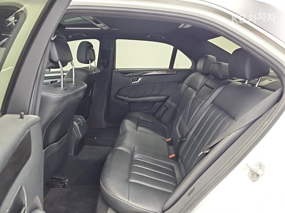 Mercedes-Benz New E-ClassE220 CDI Avantgarde W212 - 12