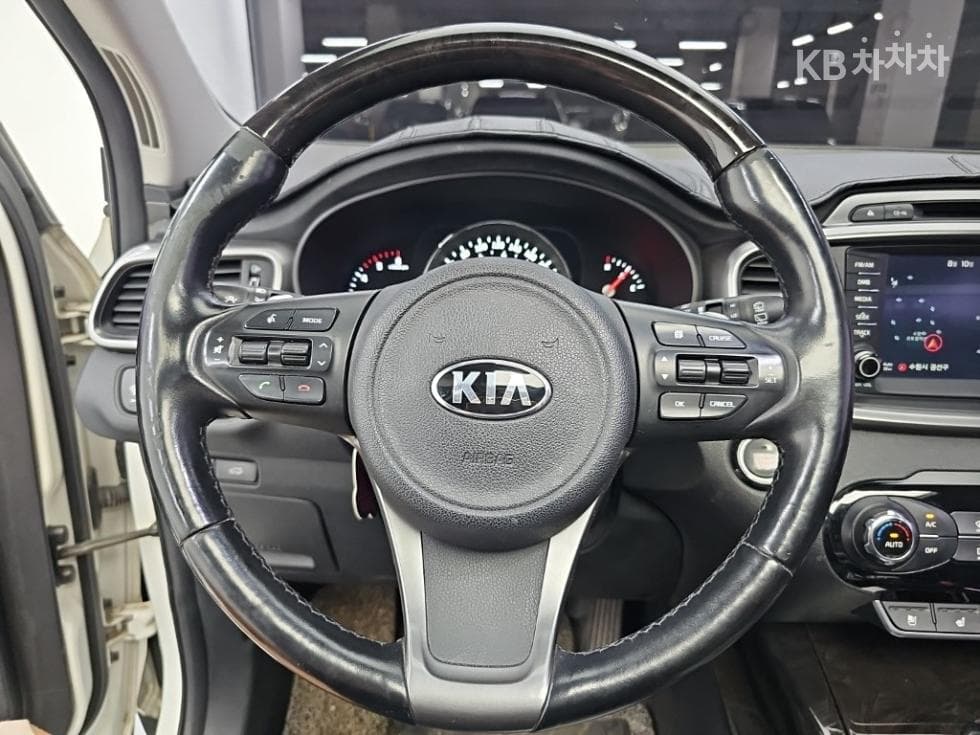 Kia All NewSorentoDiesel 2.0 2WD Noblesse Special (special feature/edition) - 9