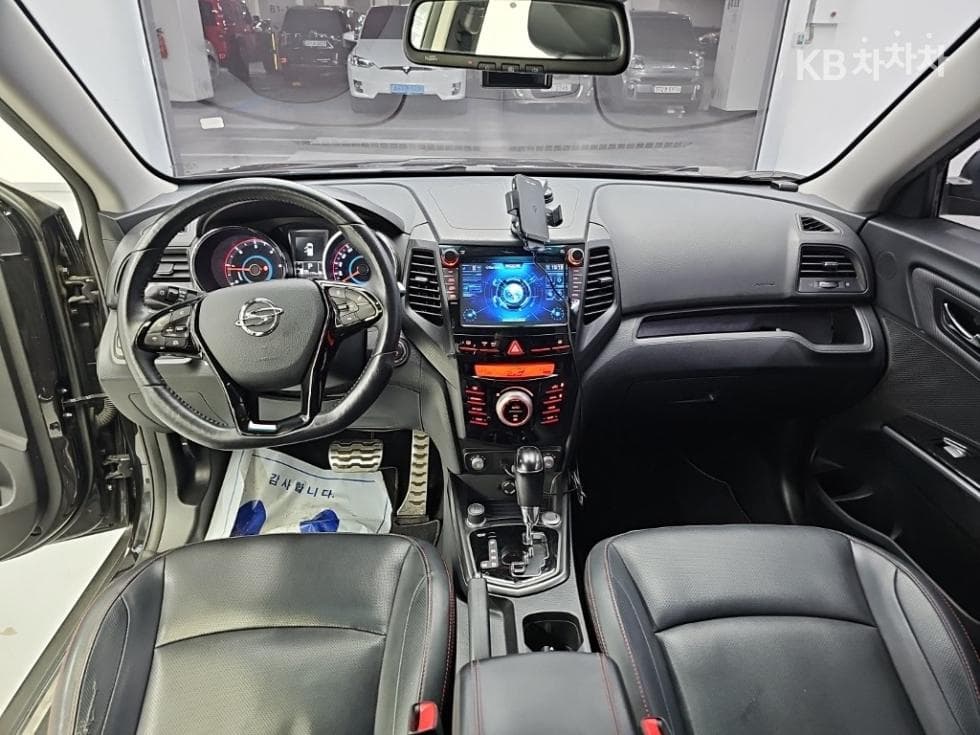 KG Mobility Tivoli Air2WD RX - 7