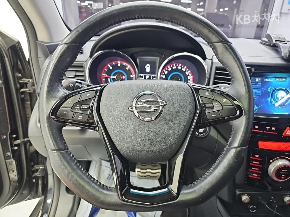 KG Mobility Tivoli Air2WD RX - 9