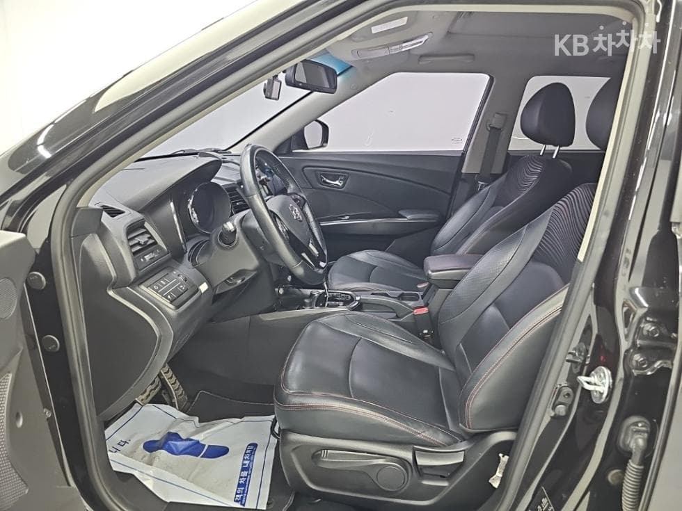 KG Mobility Tivoli Air2WD RX - 11