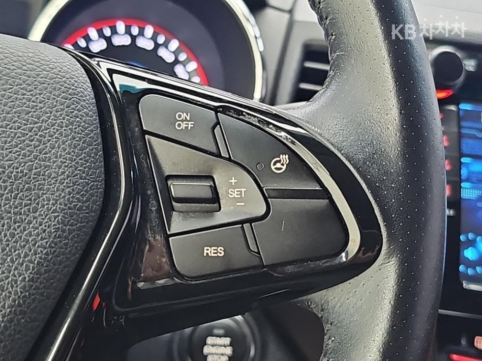KG Mobility Tivoli Air2WD RX - 18