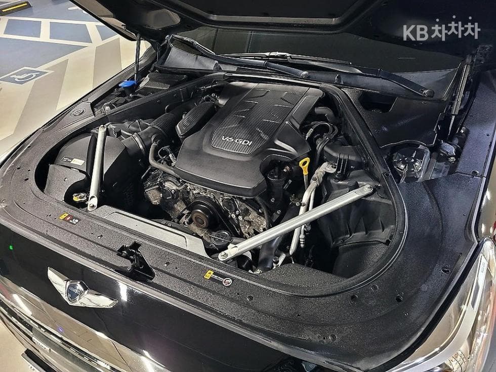 Genesis EQ9003.8 GDI AWD Prestige - 19